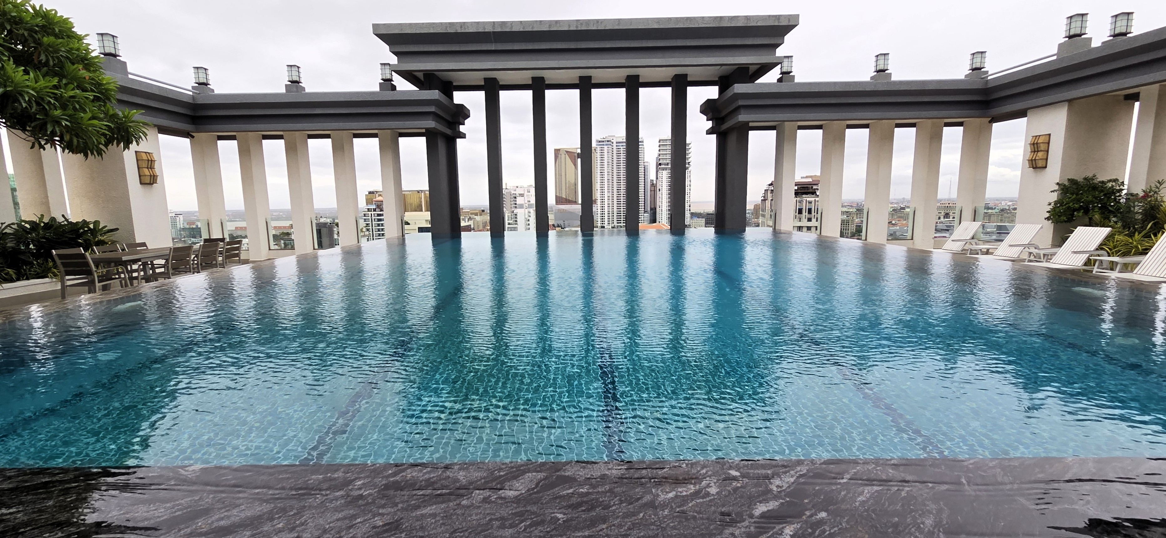 Serviced Apartment Pool.jpg
